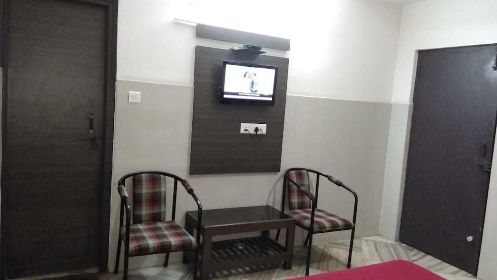 Фото Hotel Sai National