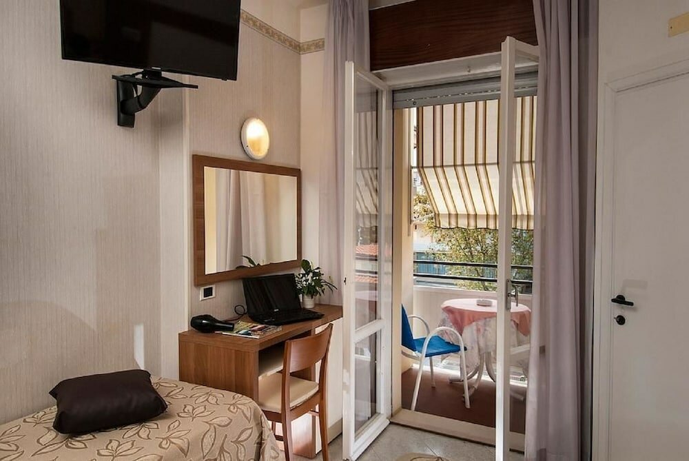 Фото Hotel Lina