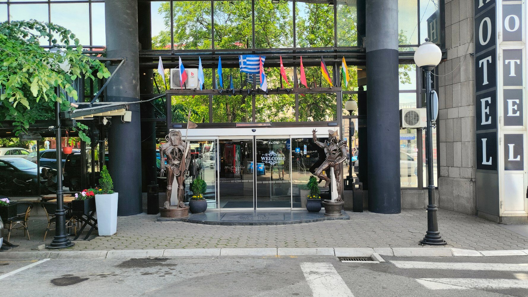 Фото Design Hotel Mr President