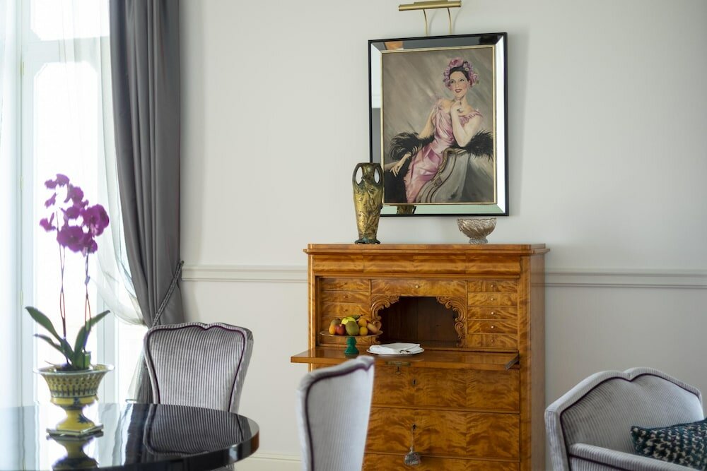 Фото Grand Hotel Des Ètrangers