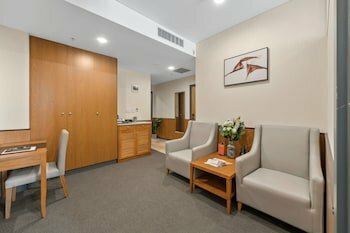 Фото YEHS Hotel Sydney QVB