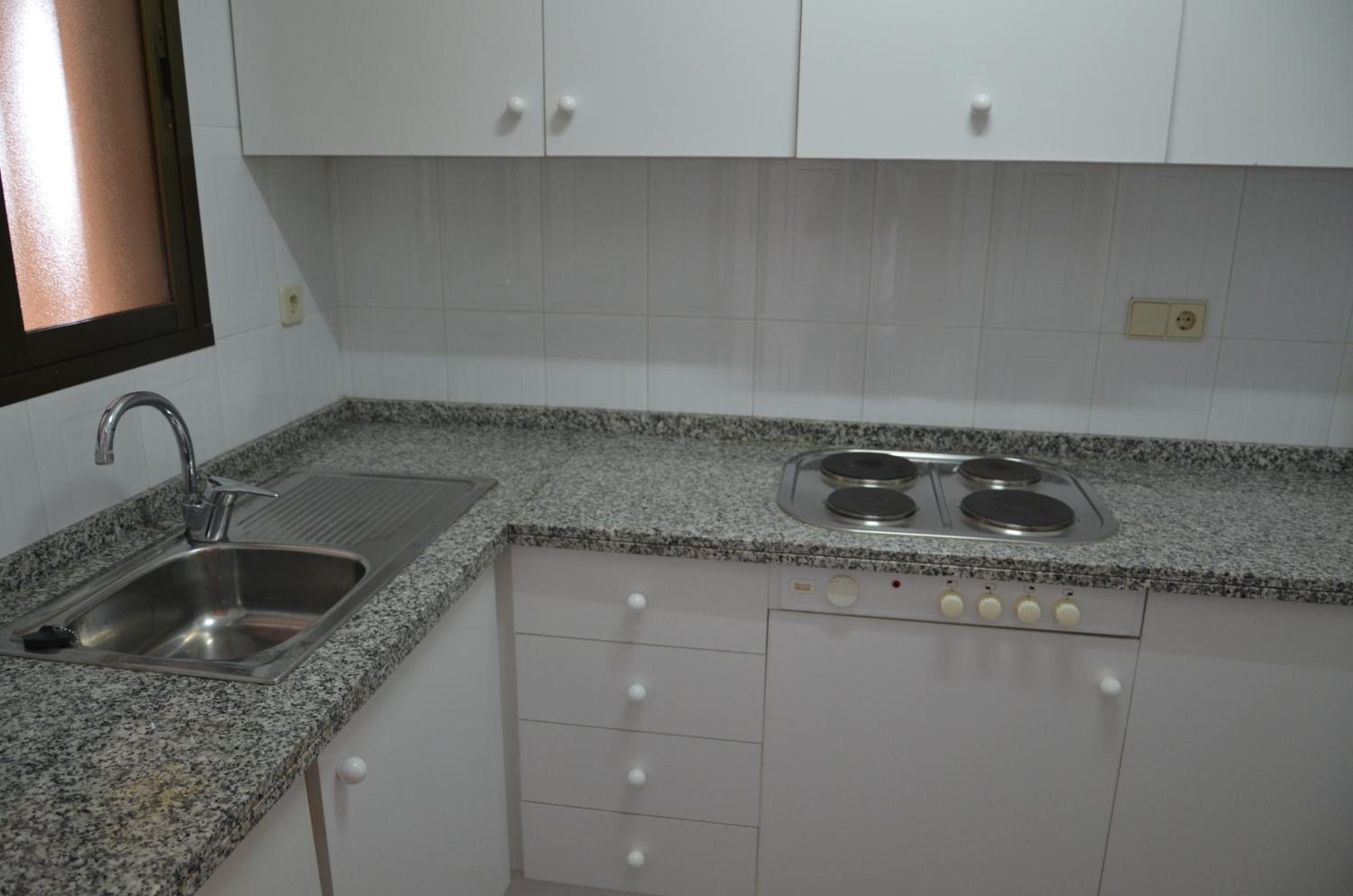 Фото Apartamentos Oasis Benidorm
