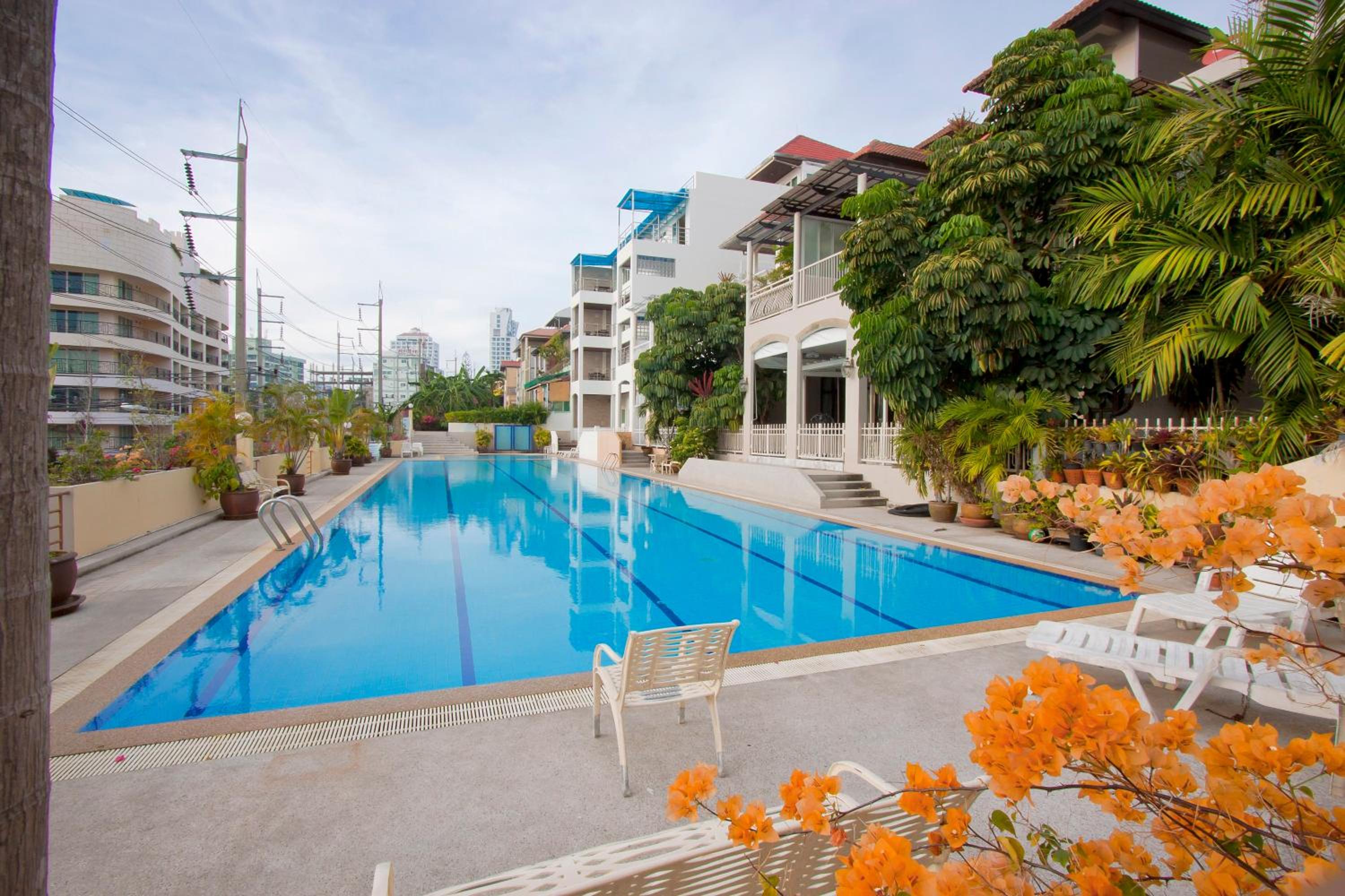 Фото Argyle Apartments Pattaya