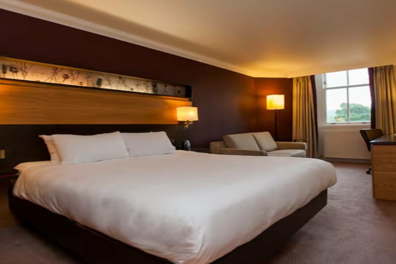 Фото DoubleTree by Hilton Hotel Dunblane Hydro