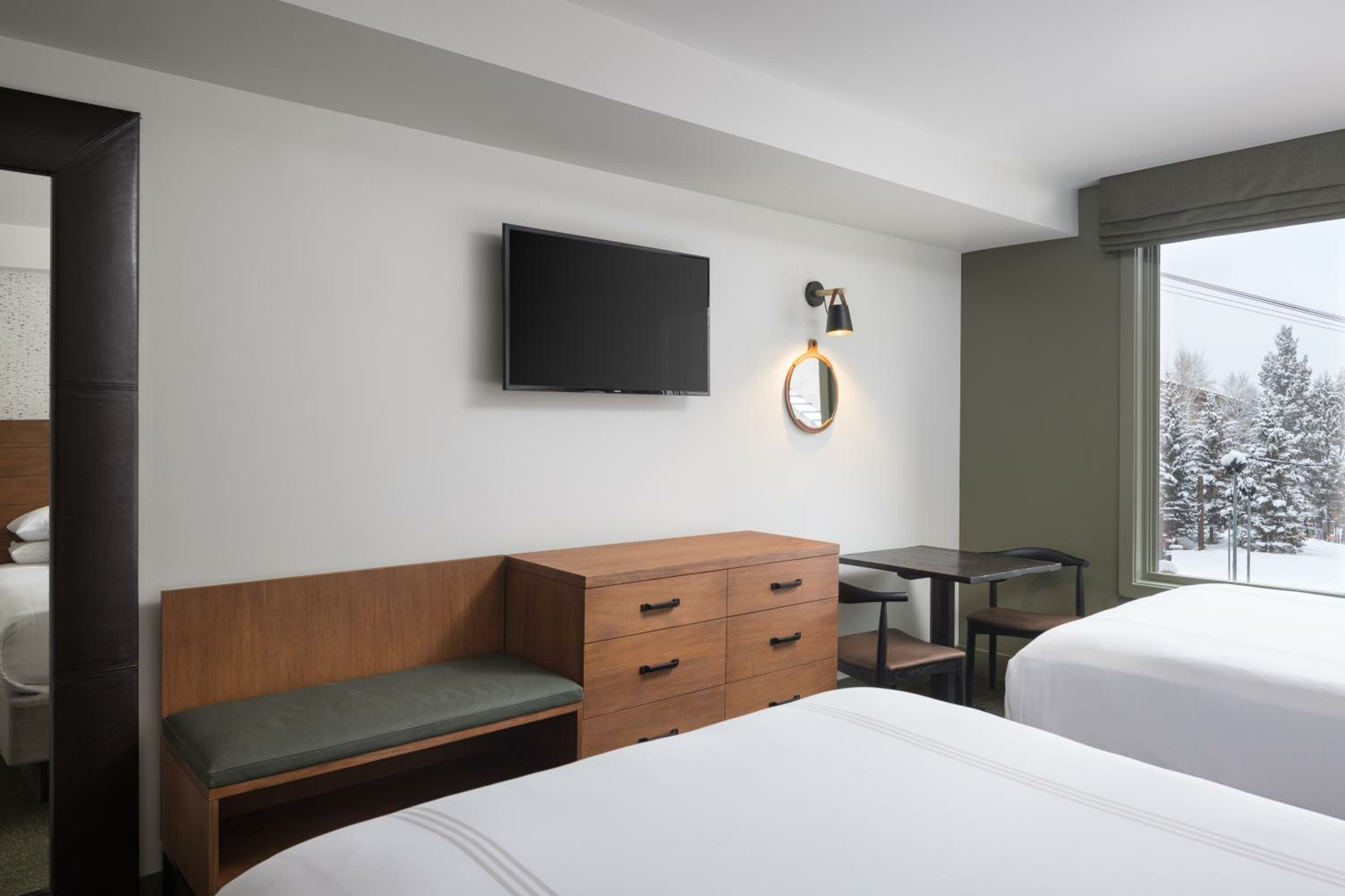 Фото Hotel Terra Jackson Hole - A Noble House Resort