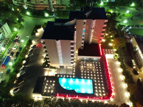 Внешний вид отеля Domus Grand Hotel в Ренде, фото 1