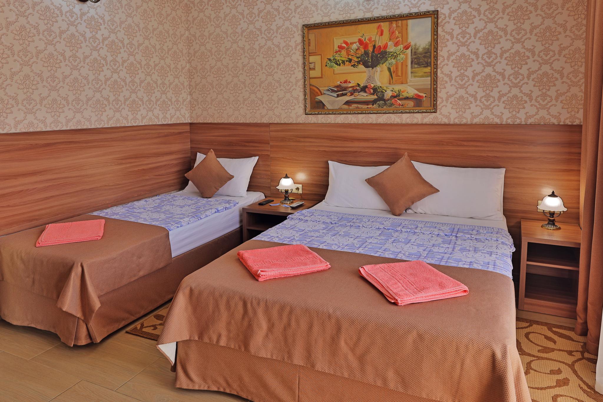 Фото отеля 2