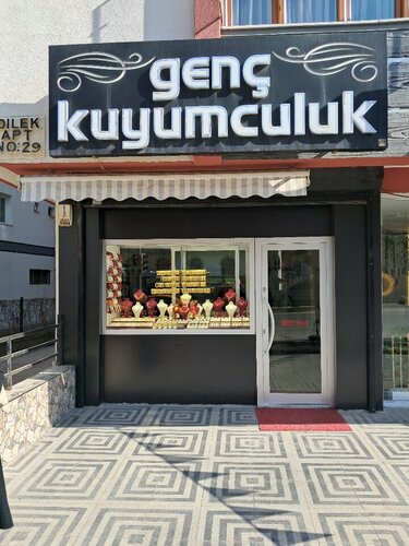 Genç Kuyumculuk Fotoğraf 2