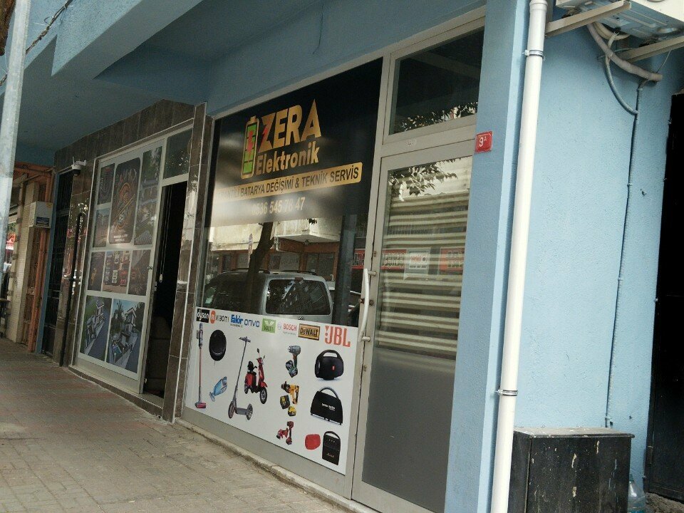 Batteries and chargers Zera Electronics, Istanbul, photo