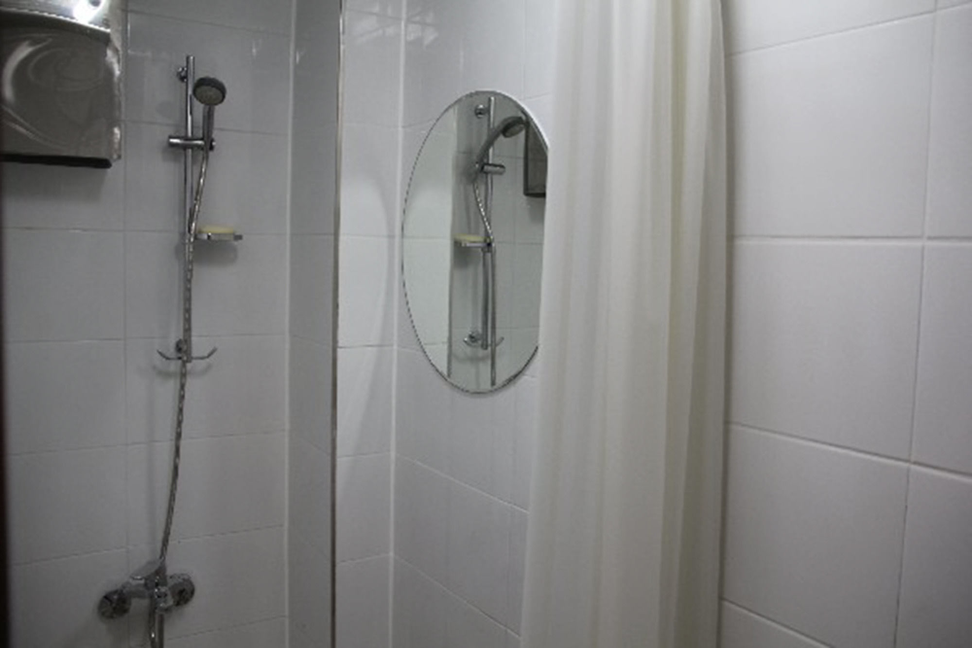 Фото Hyu+ Guest House - Hostel