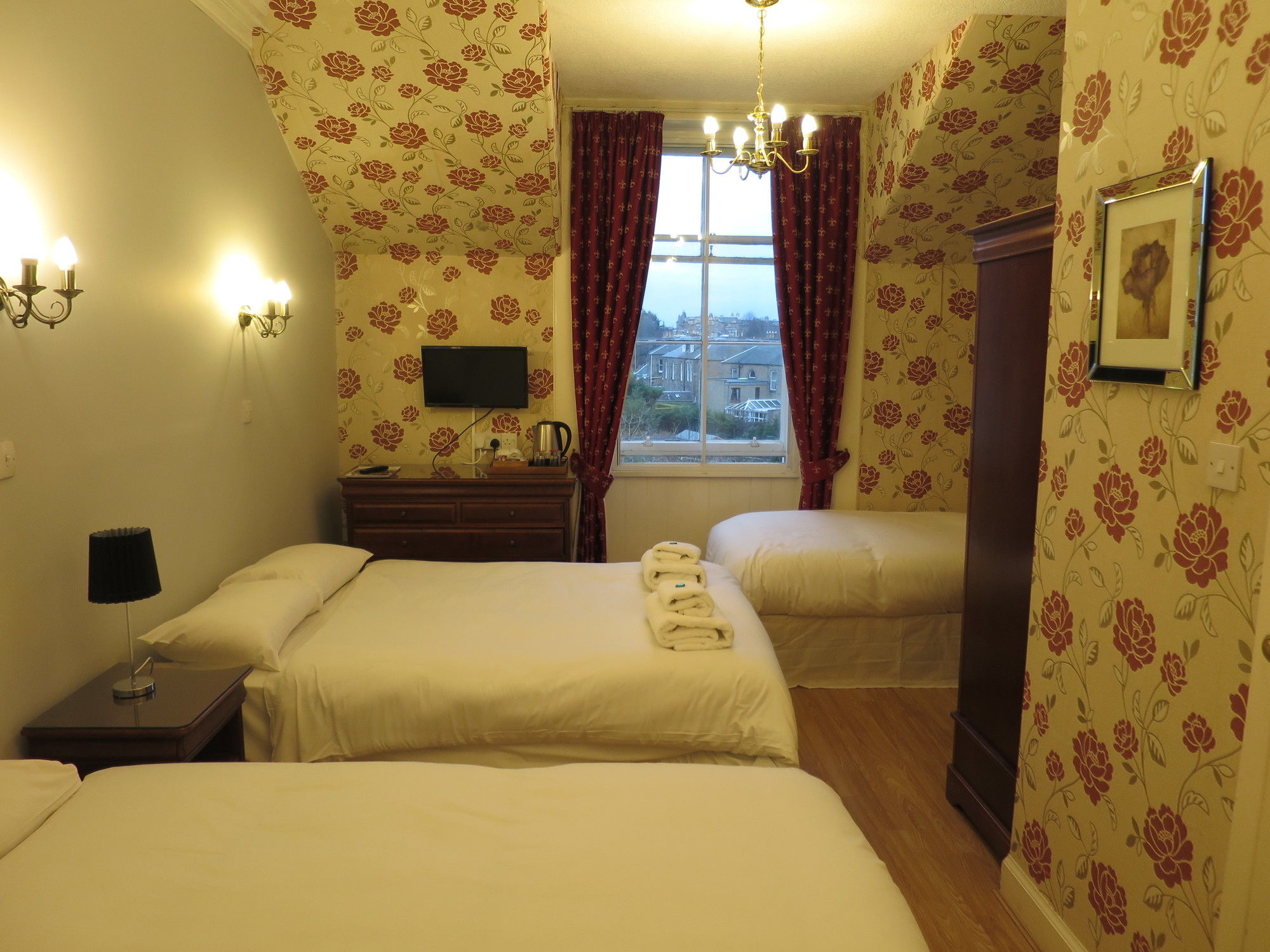 Фото Thornfield Guest House