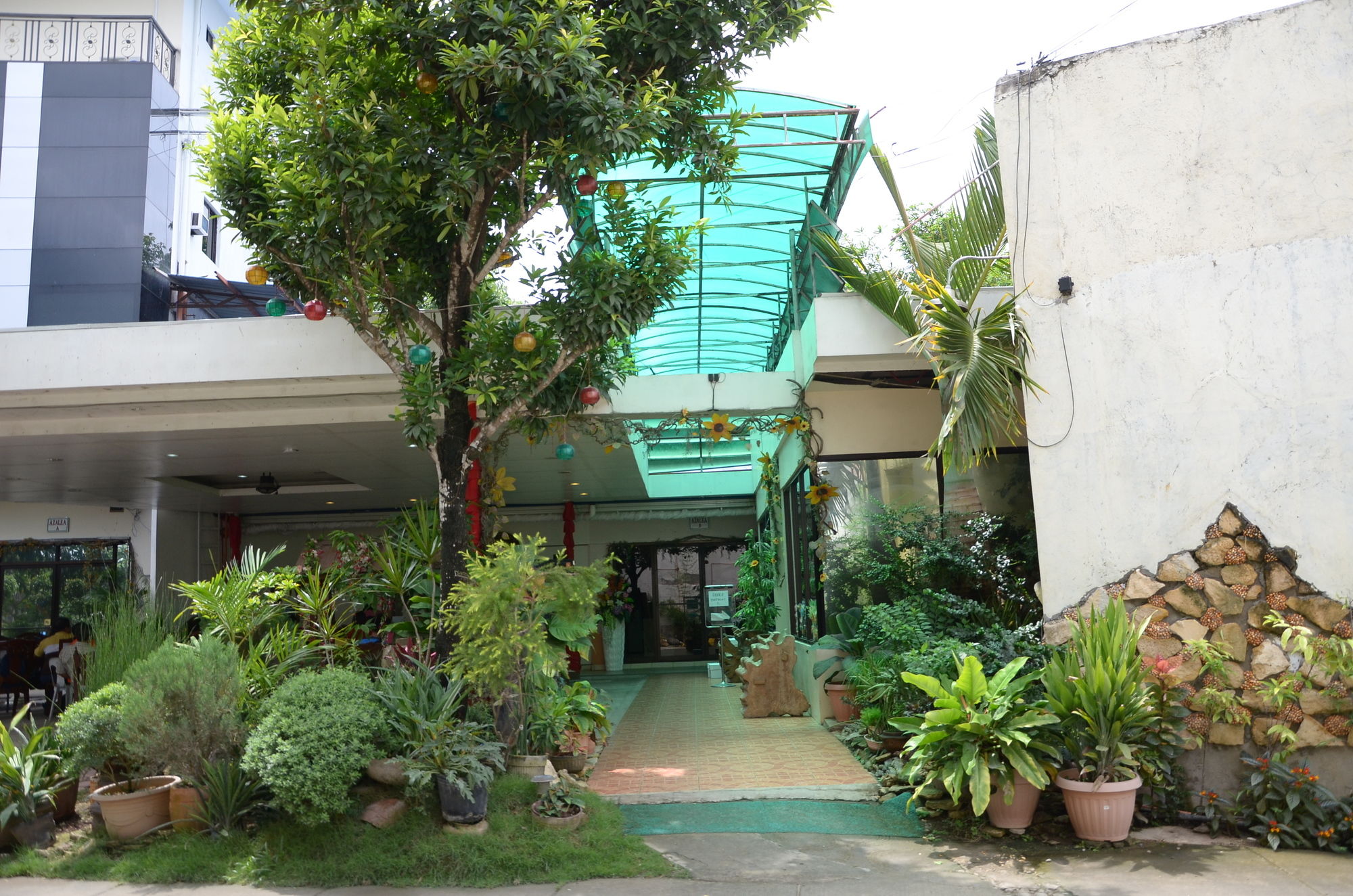 Фото Reyna's The Haven and Gardens