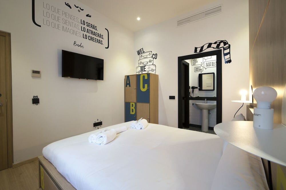 Фото U-Sense For You Hostel Sevilla