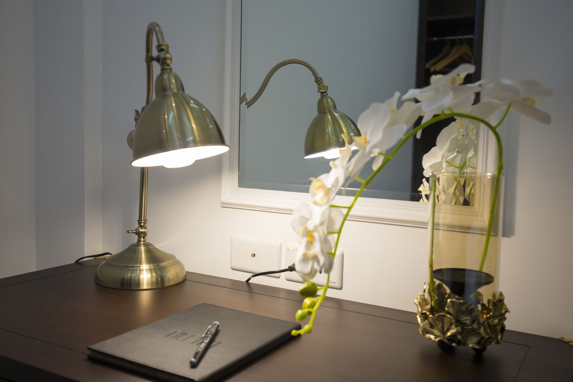 Фото Golden Rooster Hotel