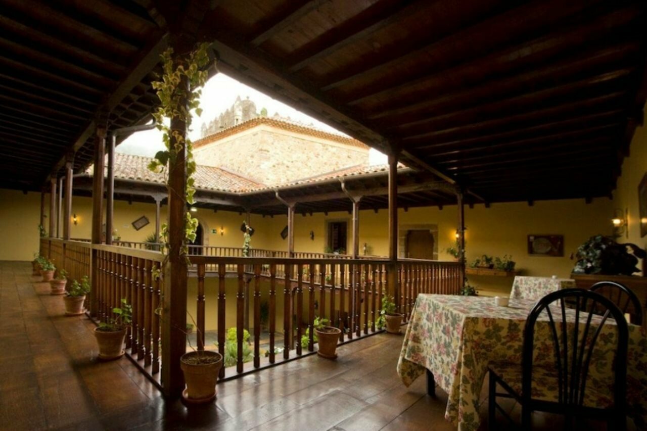 Фото Hotel Castillo de Valdés Salas