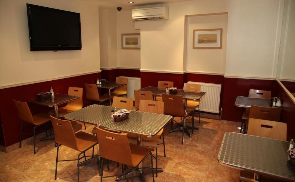 Фото St Mark Hotel