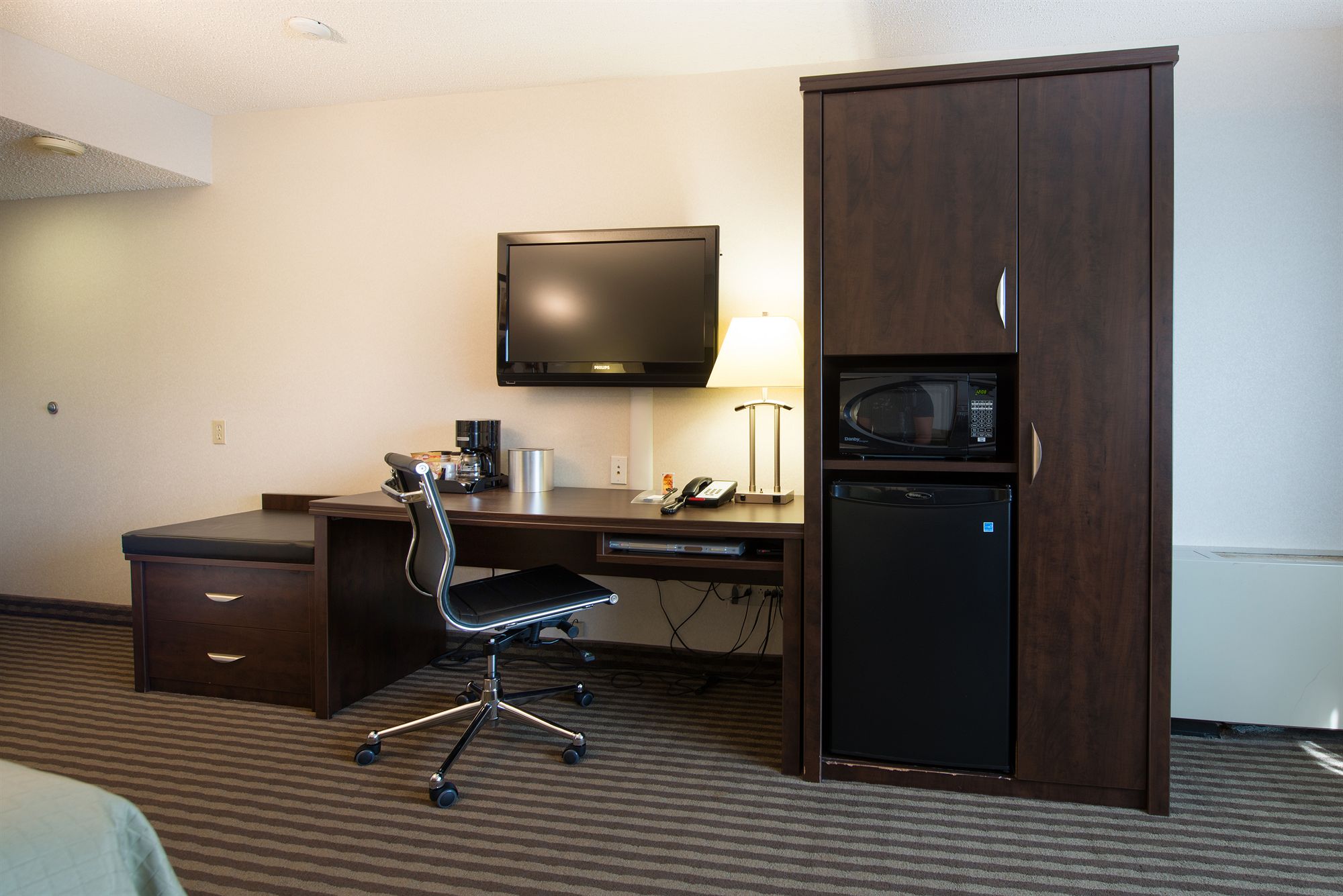 Фото Victoria Inn Hotel & Convention Centre Brandon