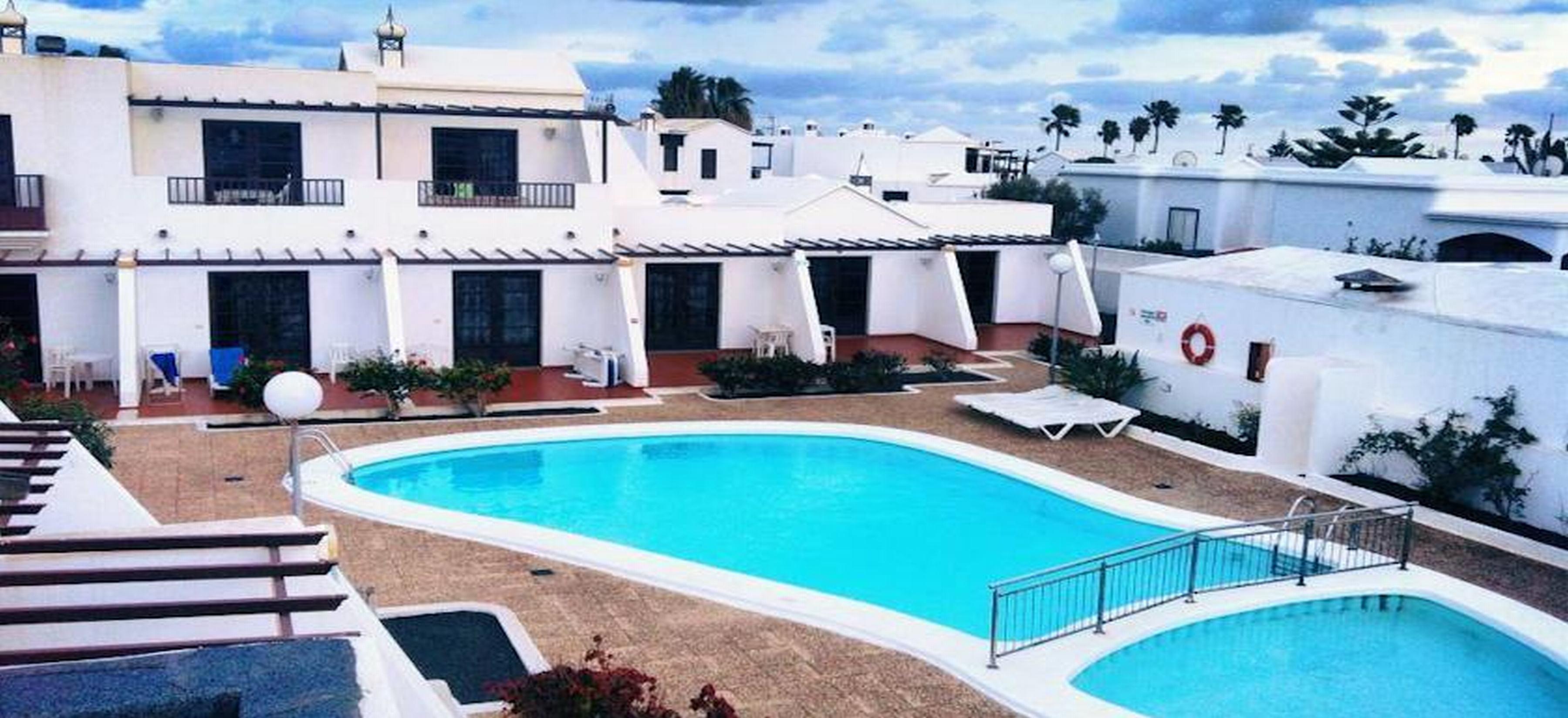 Фото Apartamentos La Laguneta