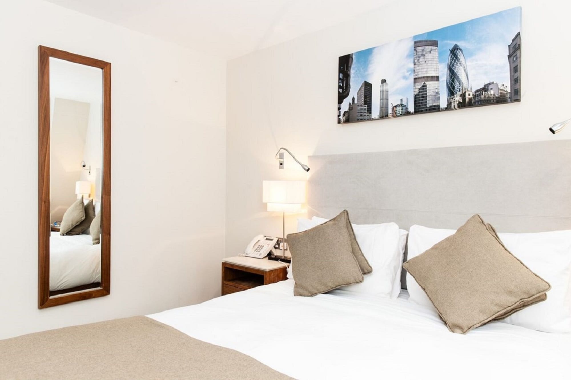 Фото Suffolk Lane