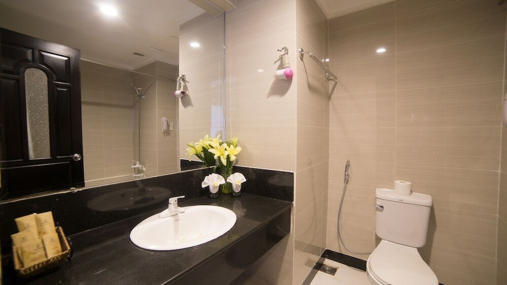 Фото Miss Bamboo The Light Hotel