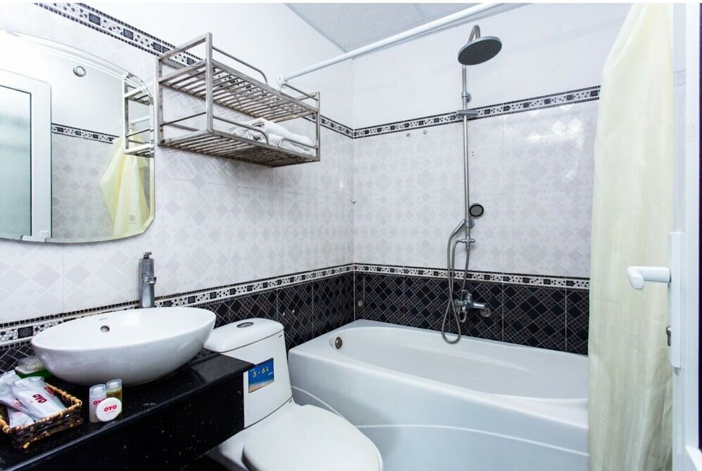 Фото Oyo 553 Truong Giang Hotel