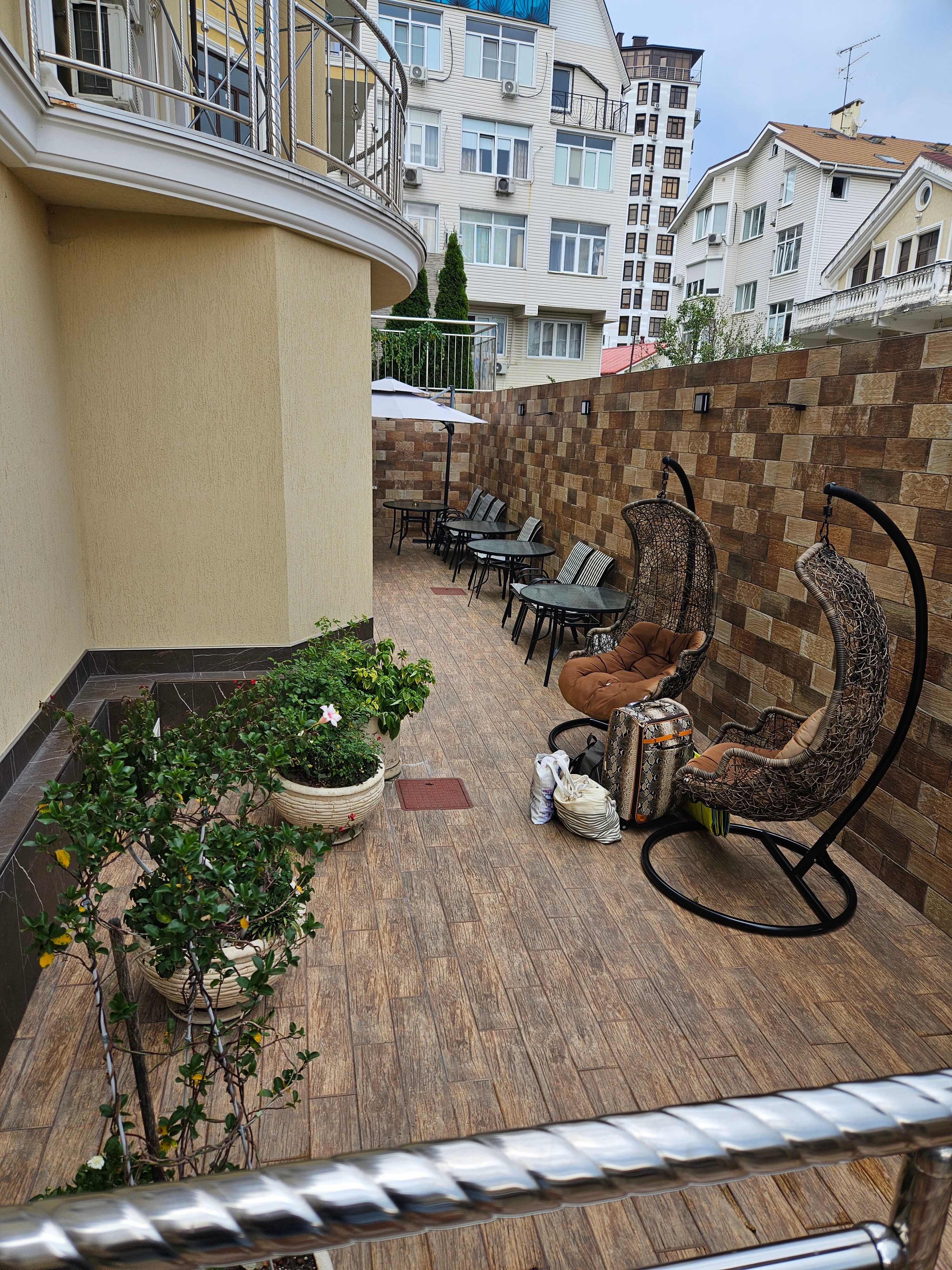 Фото отеля 2