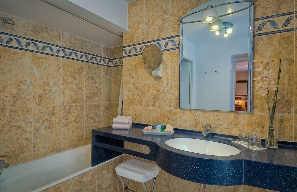 Фото Hotel De Varenne