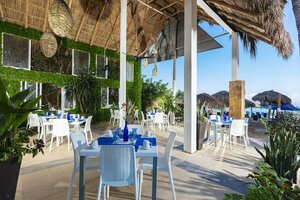 Гостиница Blue Chairs Resort by the Sea