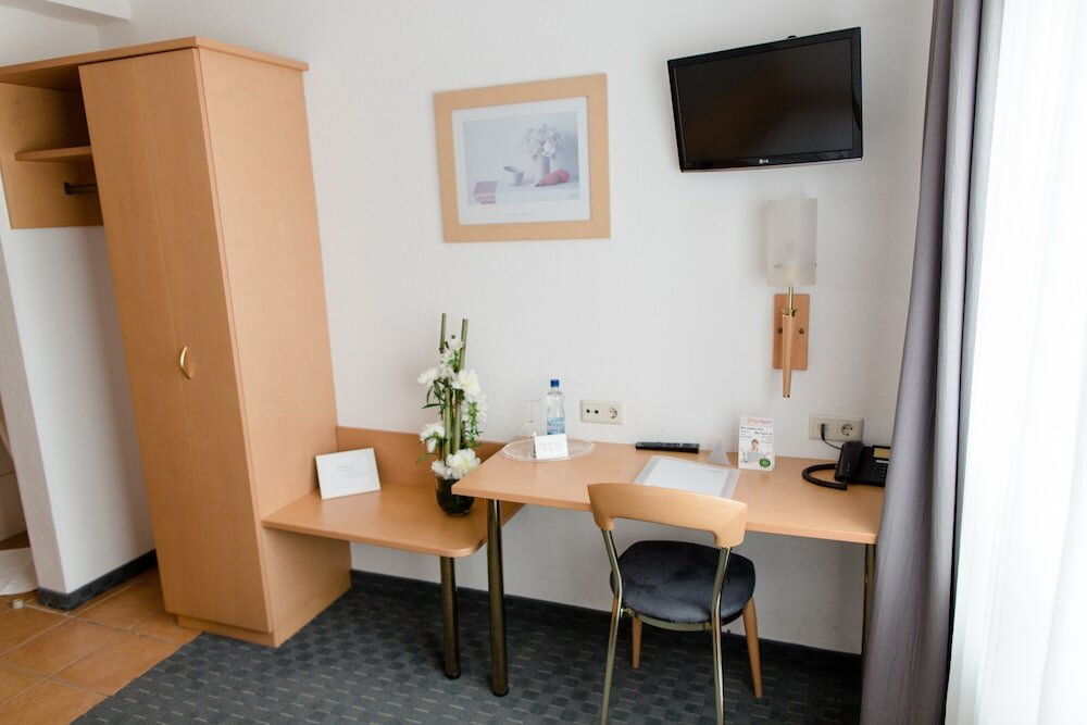 Фото Hotel Bonn City