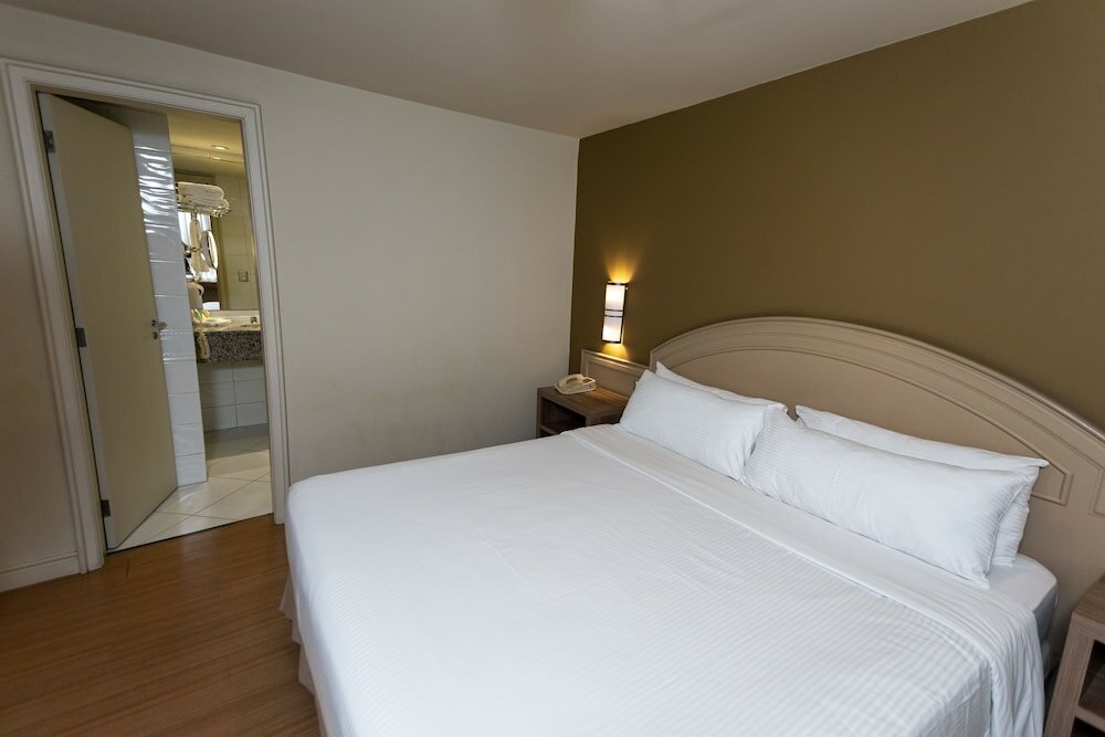 Фото Master Porto Alegre Hotel