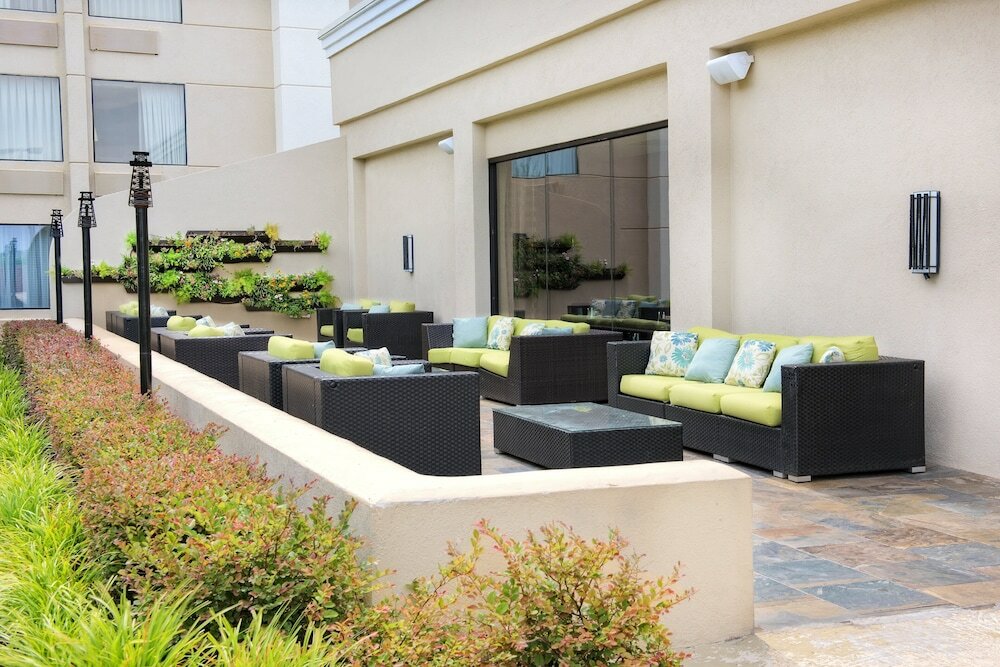 Фото Holiday Inn Dallas Dfw Airport Area West, an Ihg Hotel