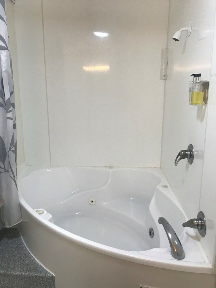 Фото Fenton Court Motel