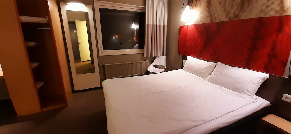 Фото Sure Hotel by Best Western Spanga