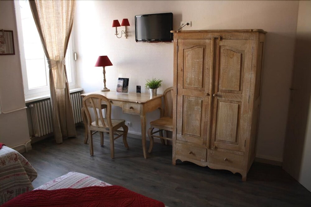 Фото Brit Hotel Bristol Montbéliard