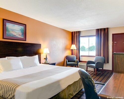Гостиница Econo Lodge Sharon
