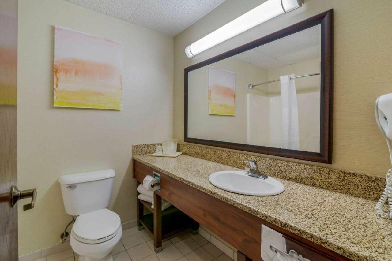 Фото Comfort Inn Bismarck