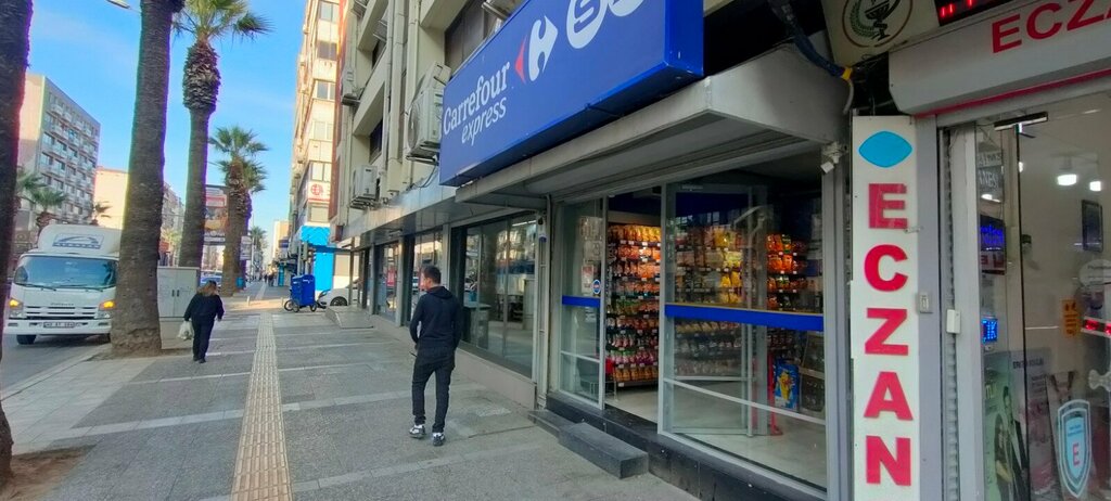 Supermarket CarrefourSA, Izmir, photo