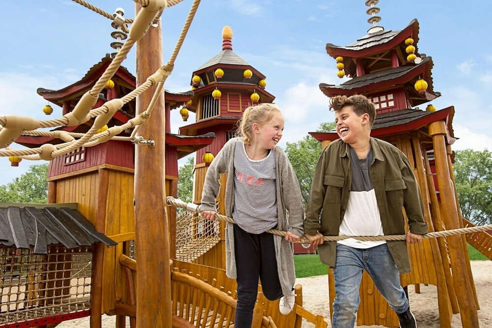 Фото Legoland Wilderness Barrels & Cabins