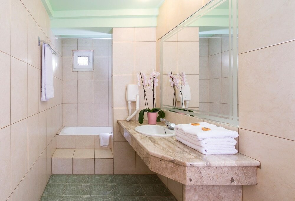 Фото Creta Hotel