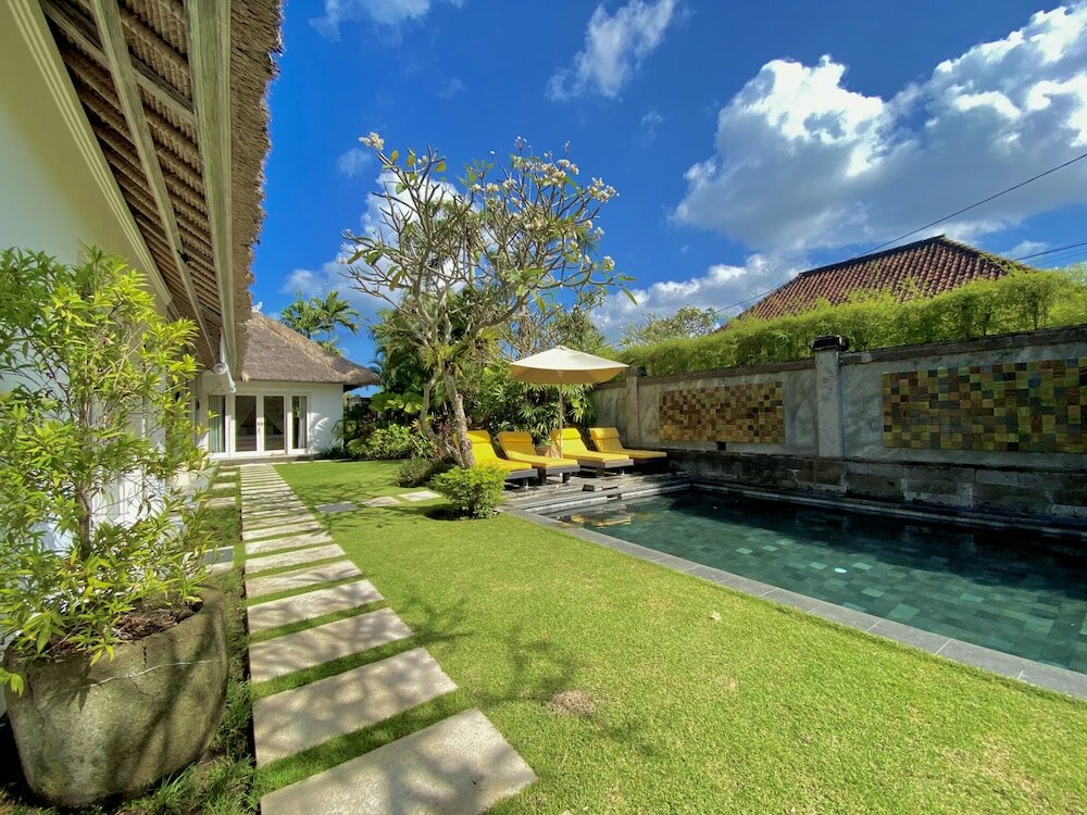 Фото Serene Villas