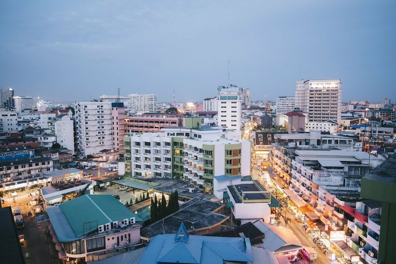 Гостиница Marine Plaza Hotel Pattaya в Паттайе