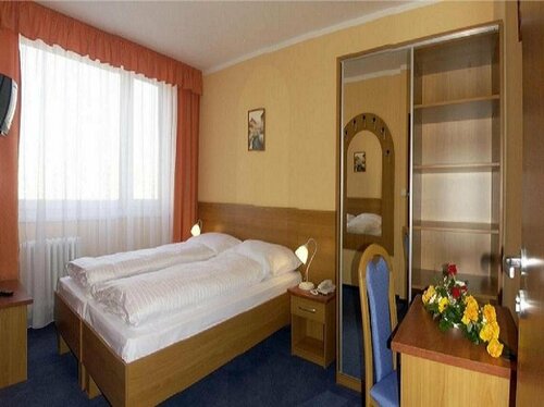 Гостиница Bridge Hotel в Праге