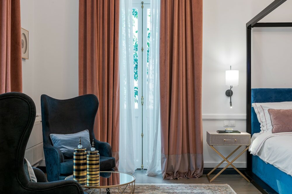 Фото 2 Mazi Suites