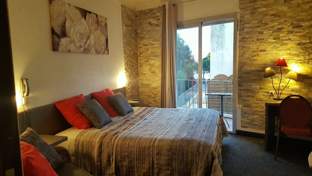 Фото Hôtel Le Chardon Bleu