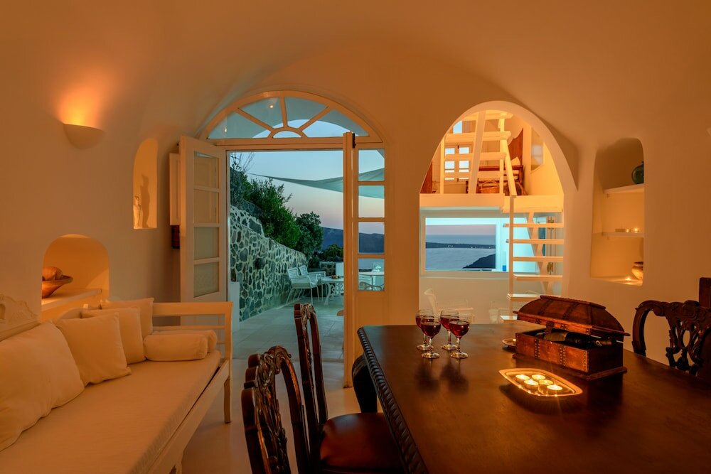 Фото White House Villa