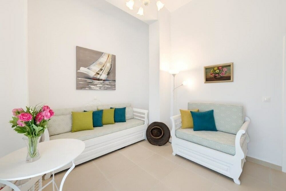 Фото Queen of Santorini