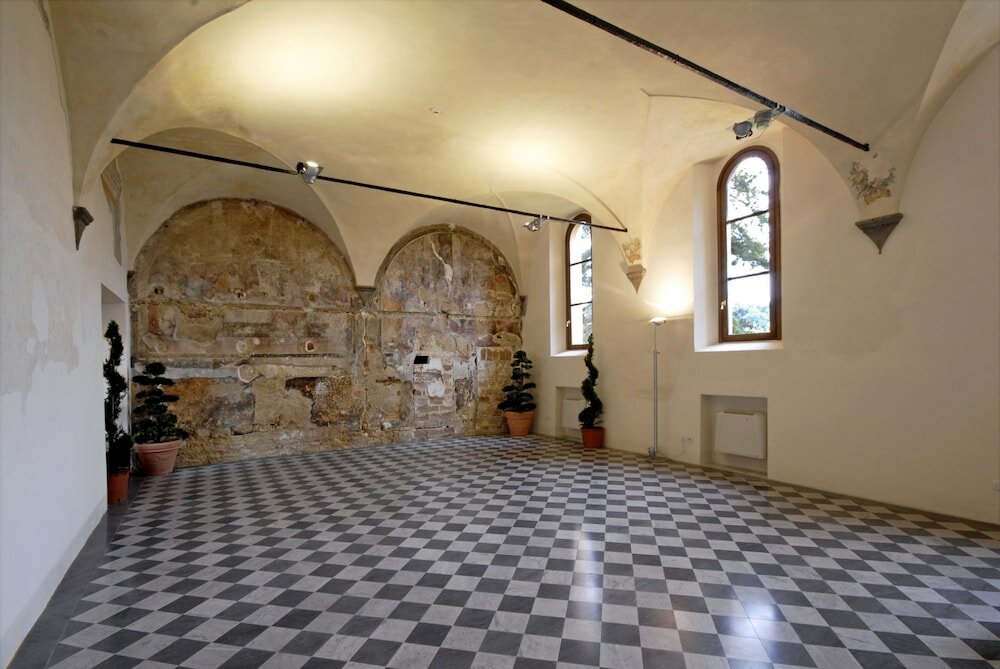 Фото Chiostro delle Monache Volterra