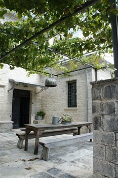 Фото Apeiros Chora