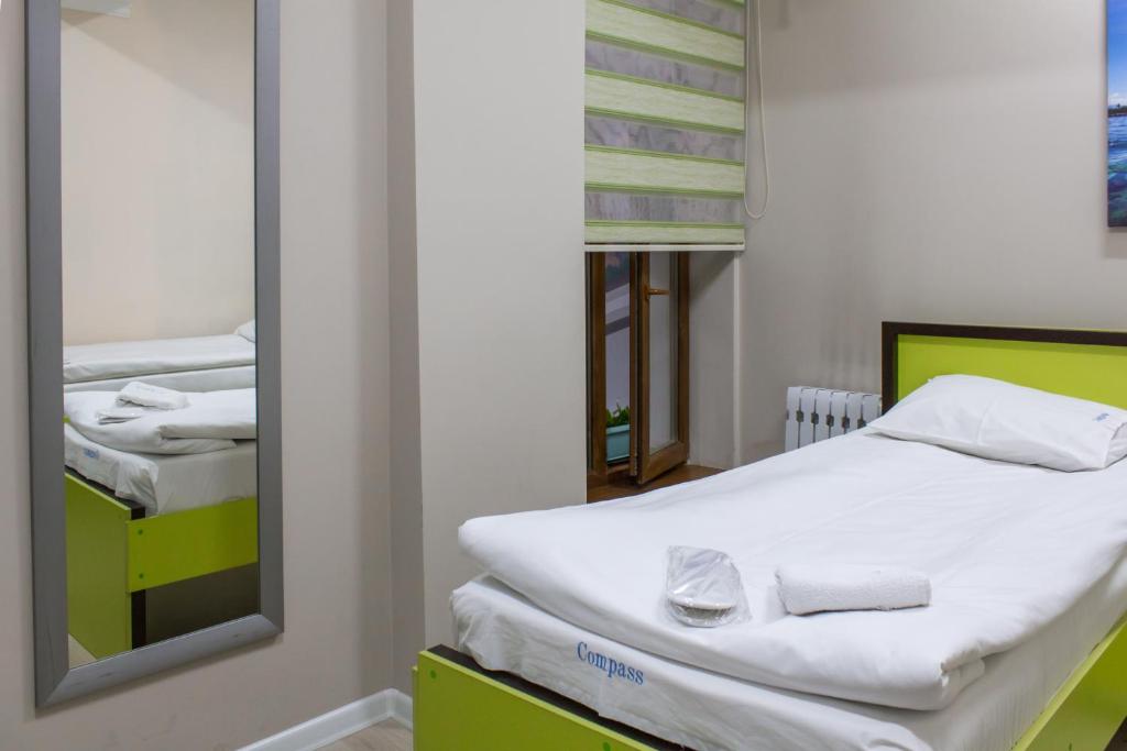 Фото Compass Hostel