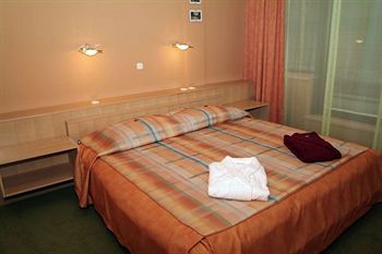 Фото Hotel Lav Vukovar